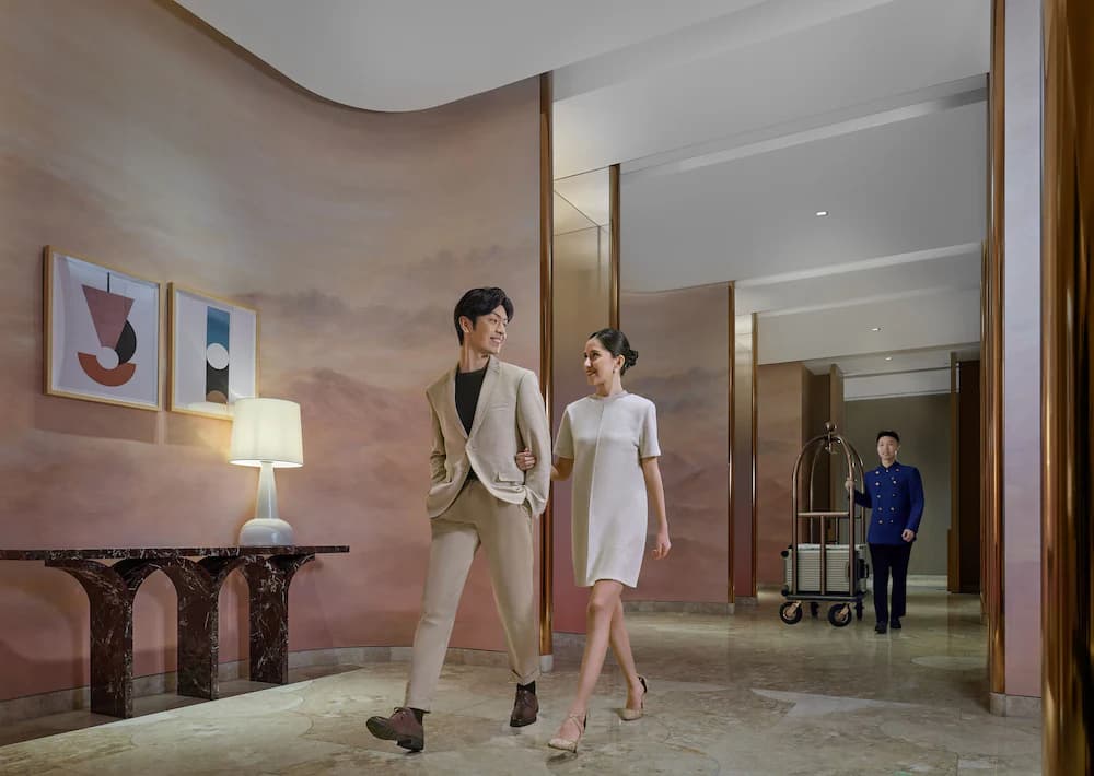 Concierge desk