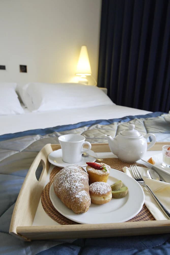 Room service - dining