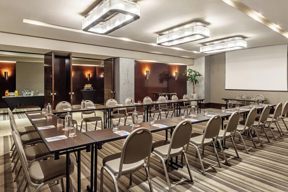 Meeting facility