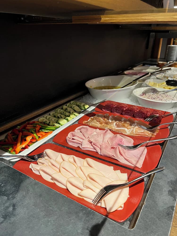 Breakfast buffet