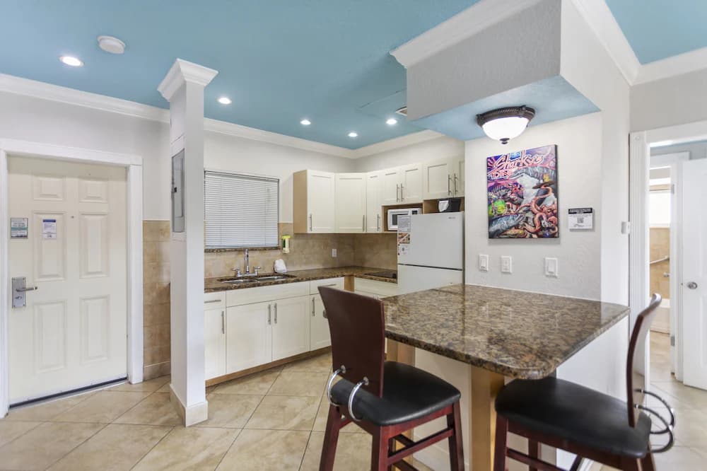 Private kitchenette