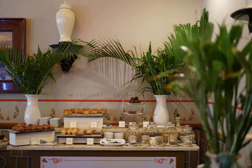 Breakfast buffet