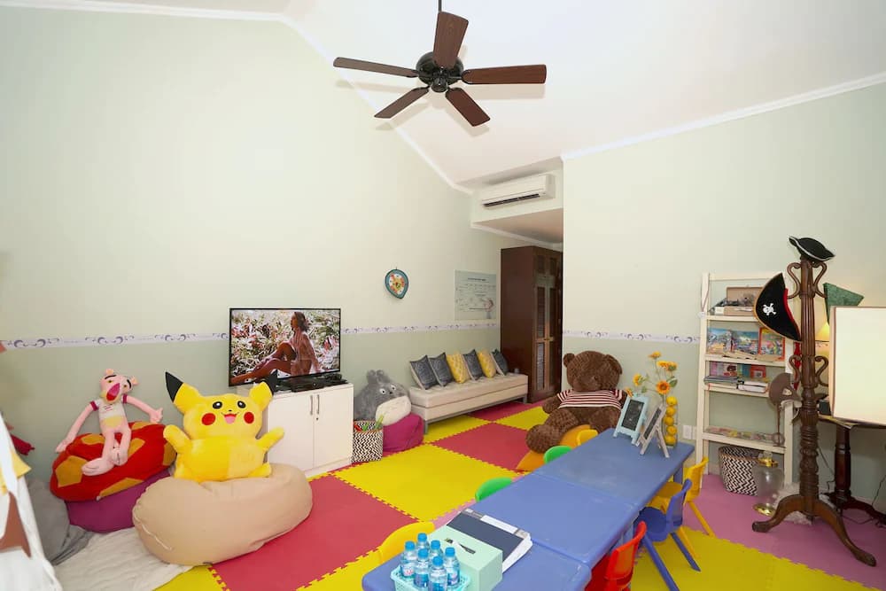 Children's play area - indoor