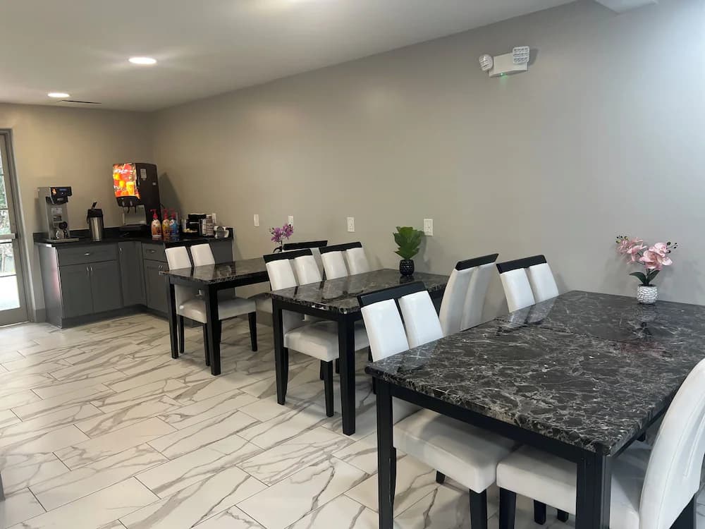 Breakfast area