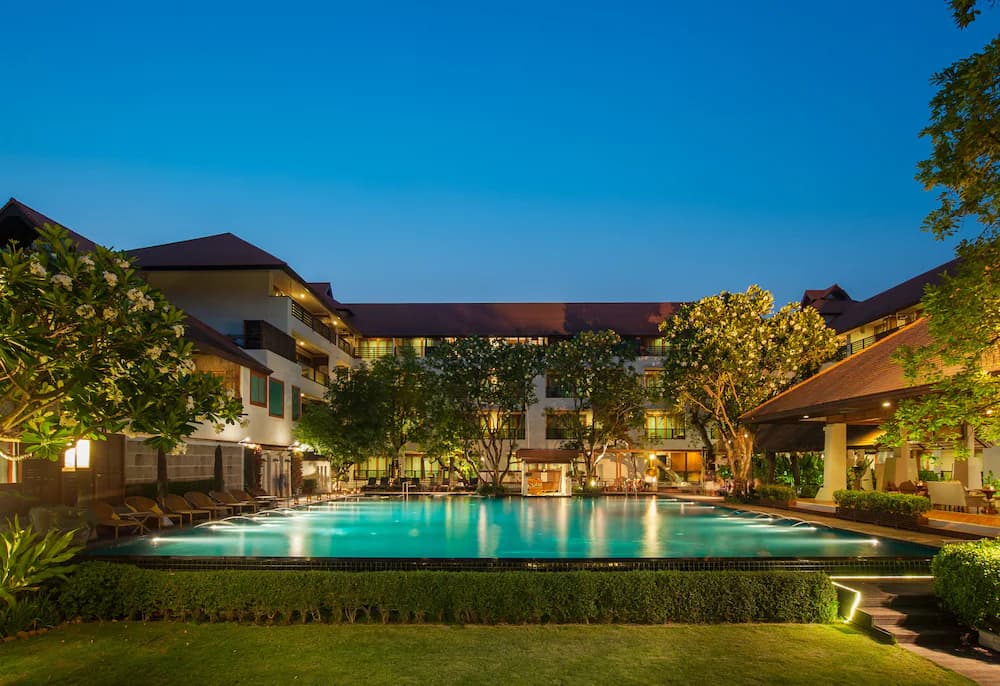 Infinity pool