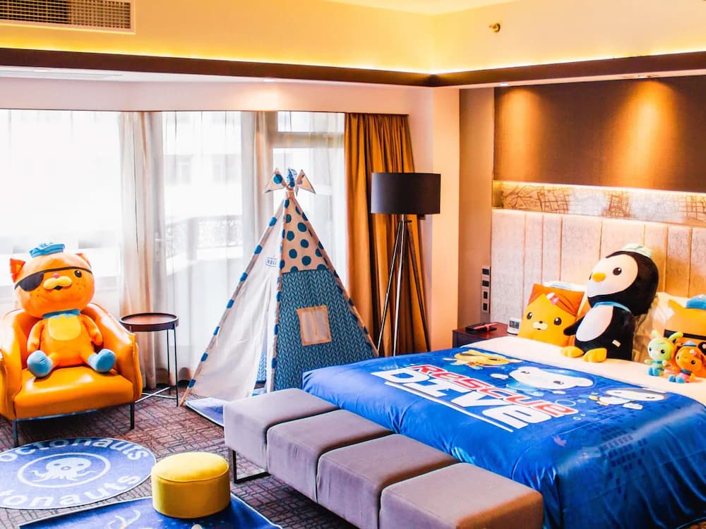 Children's theme room
