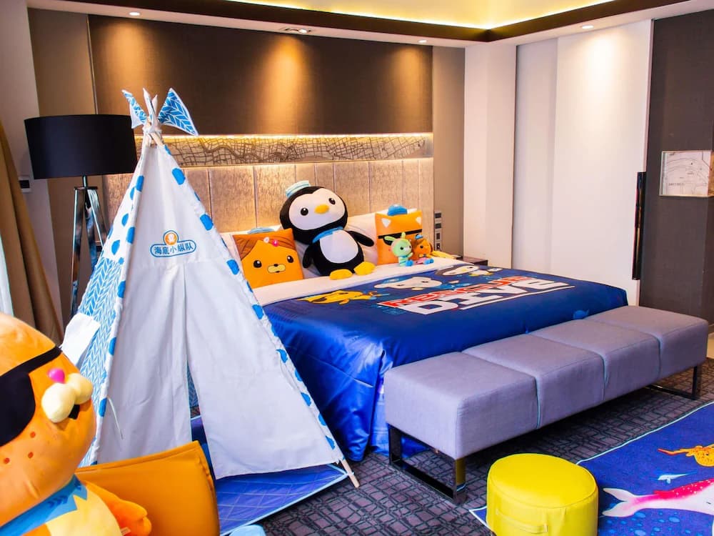 Children's theme room