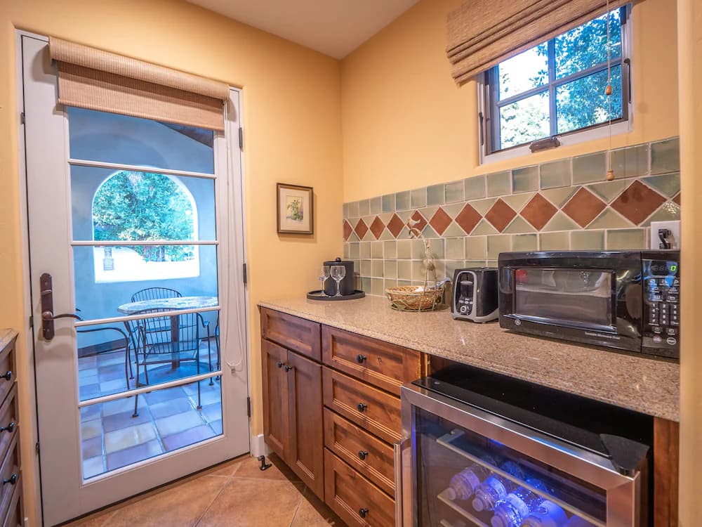 Private kitchenette