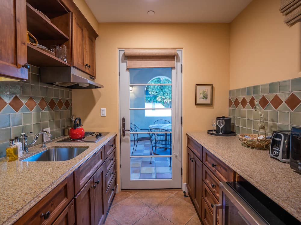 Private kitchenette
