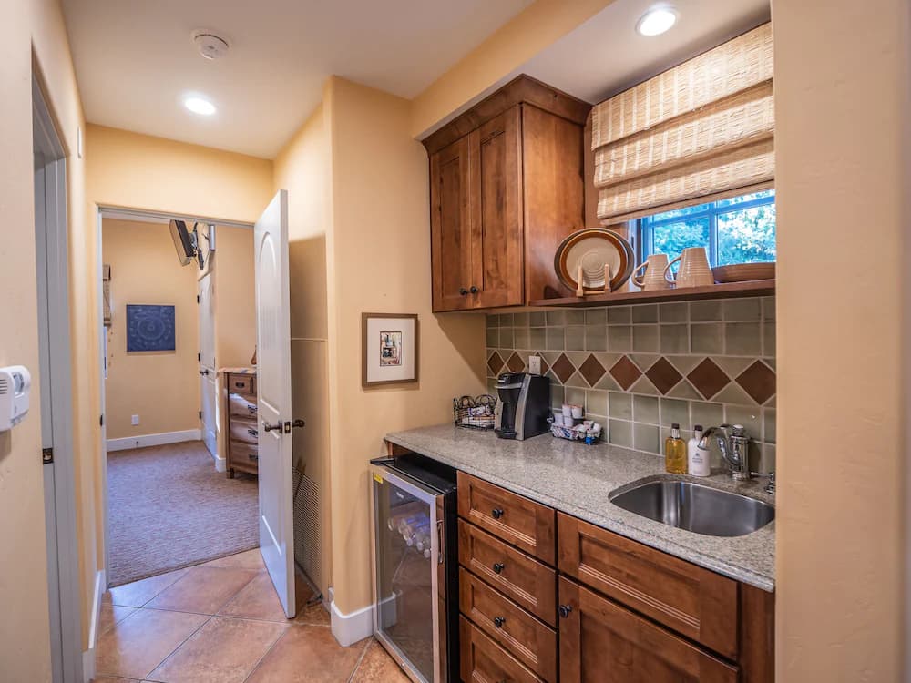 Private kitchenette