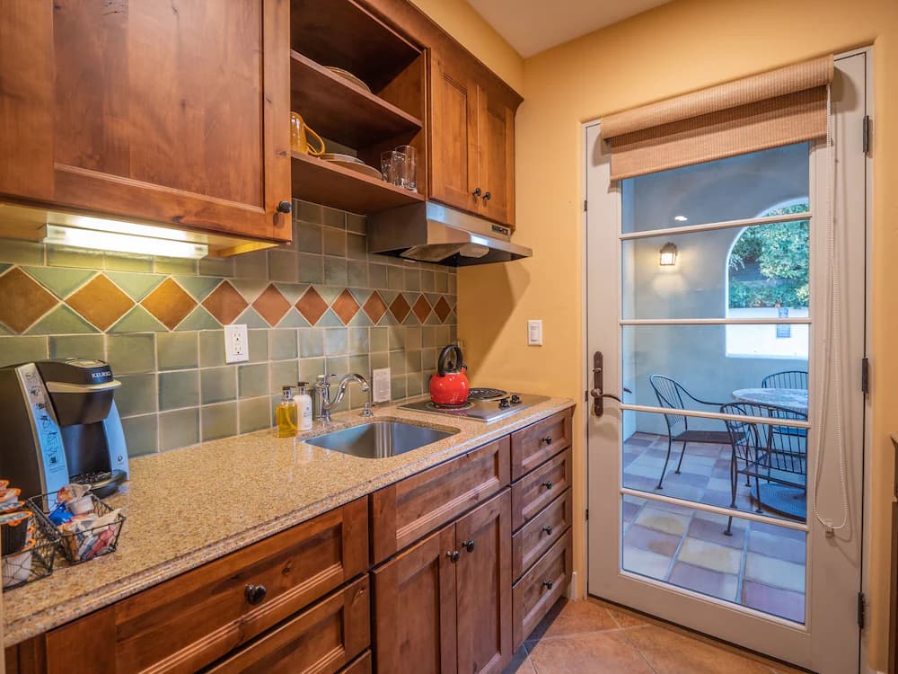 Private kitchenette