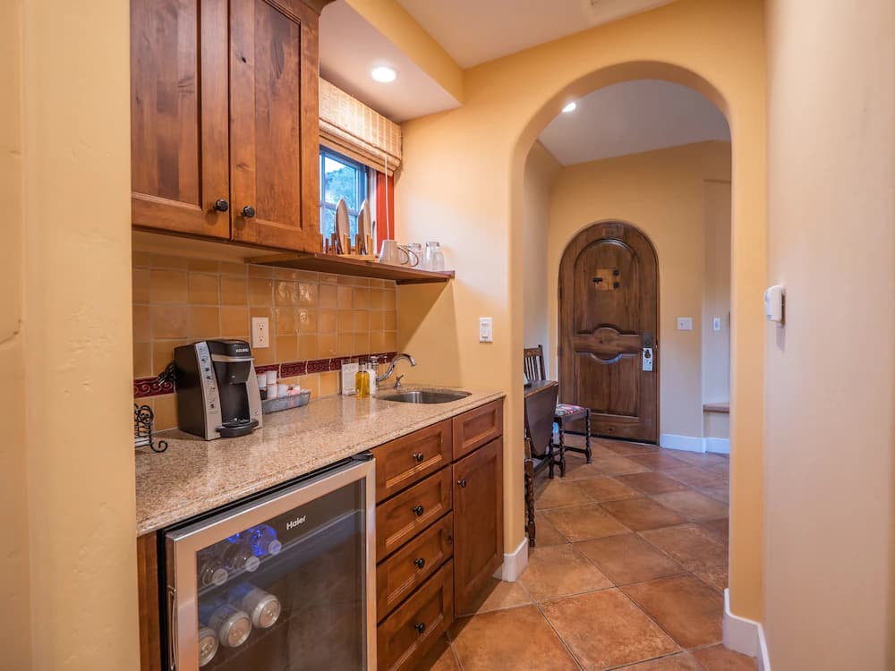 Private kitchenette