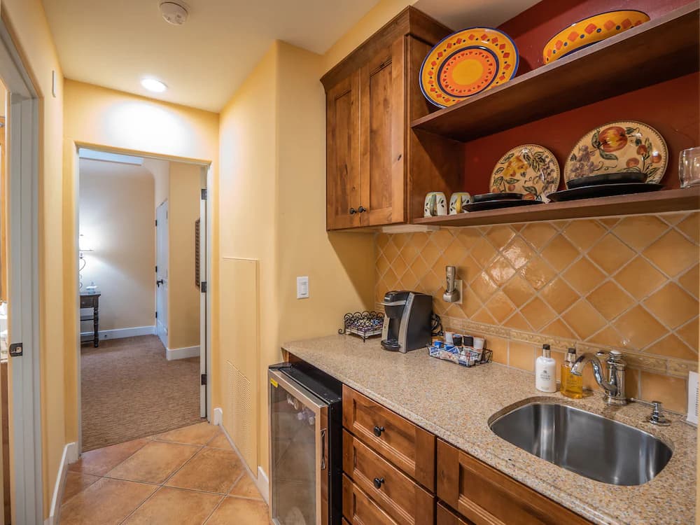 Private kitchenette