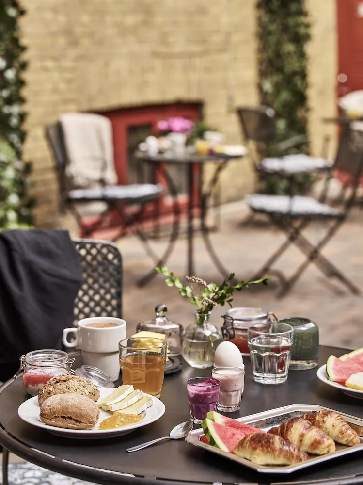Breakfast area