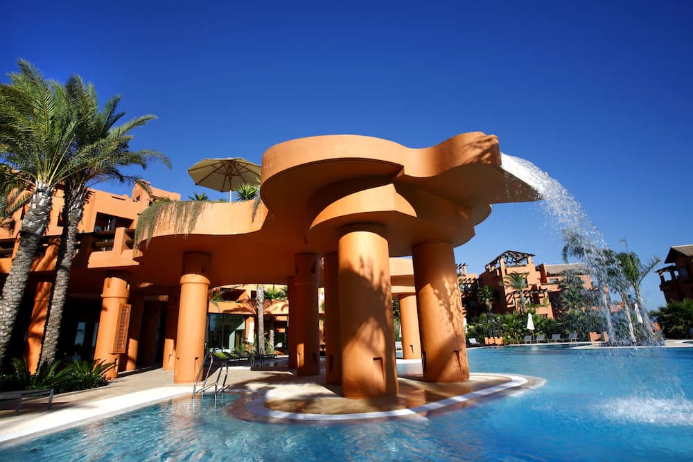Pool waterfall