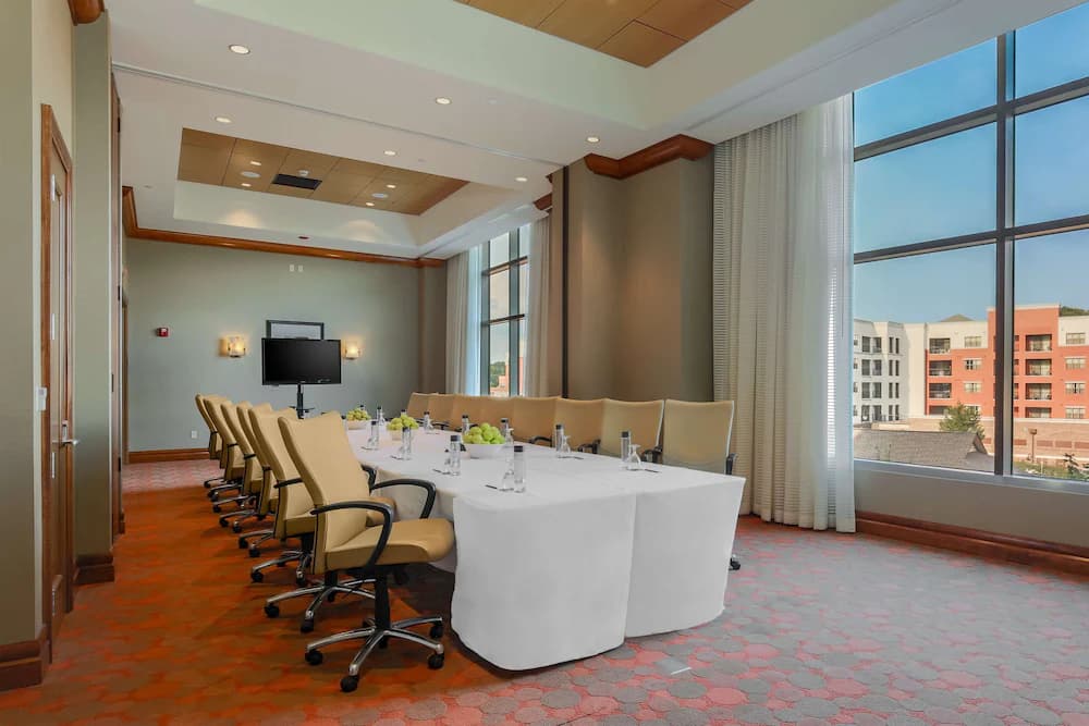 Meeting facility