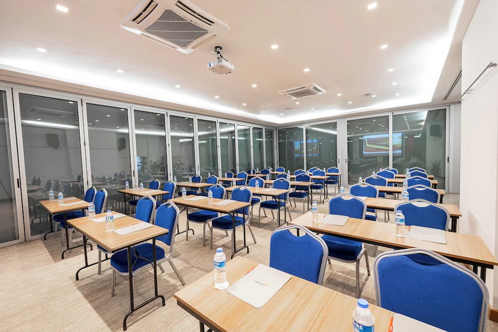 Meeting facility