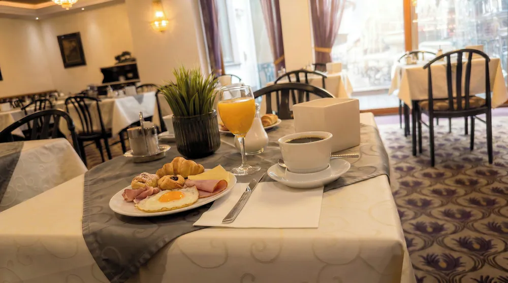 Breakfast area