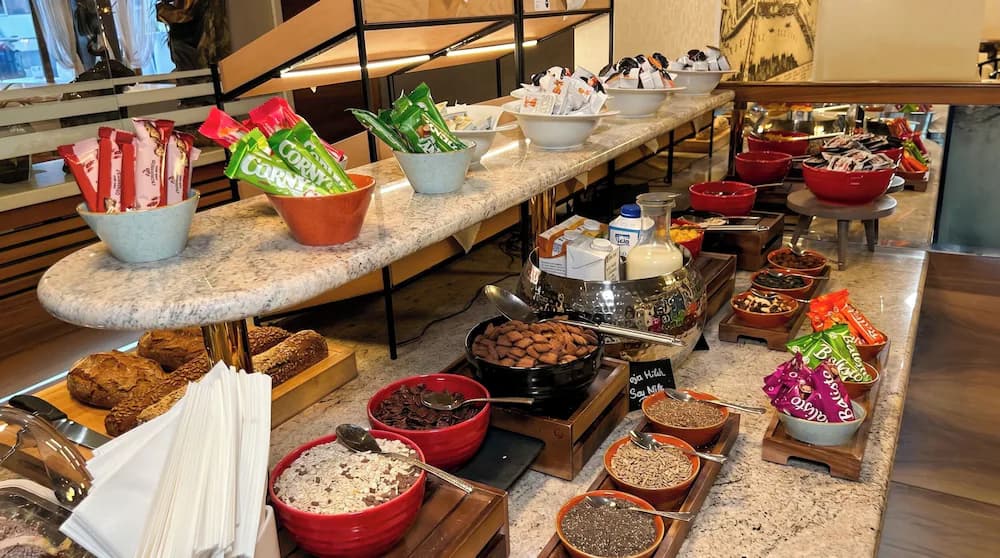 Breakfast buffet