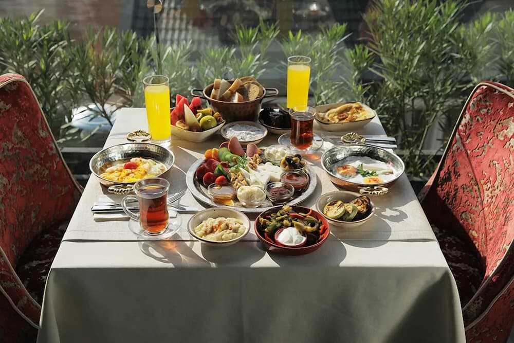 Breakfast meal