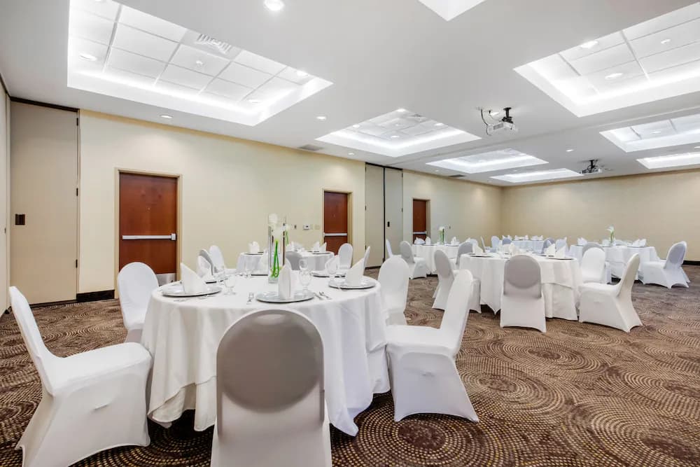 Banquet hall