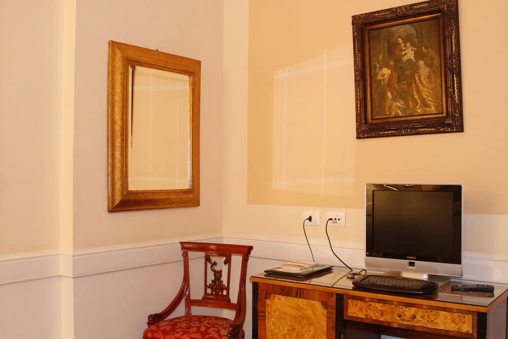 Room amenity