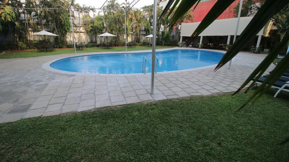 Natural pool