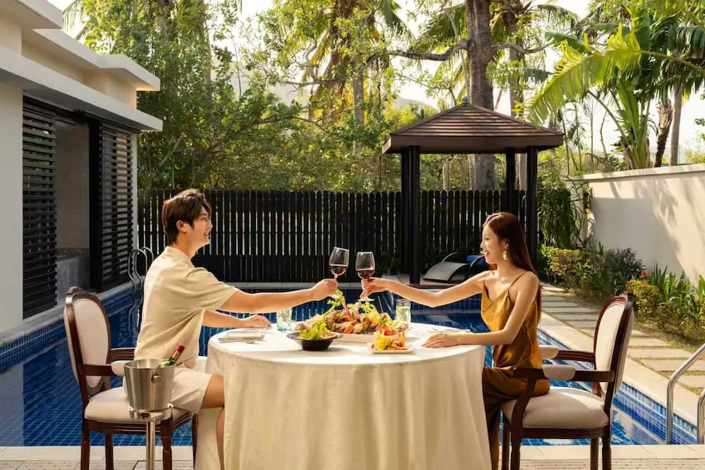 Room service - dining