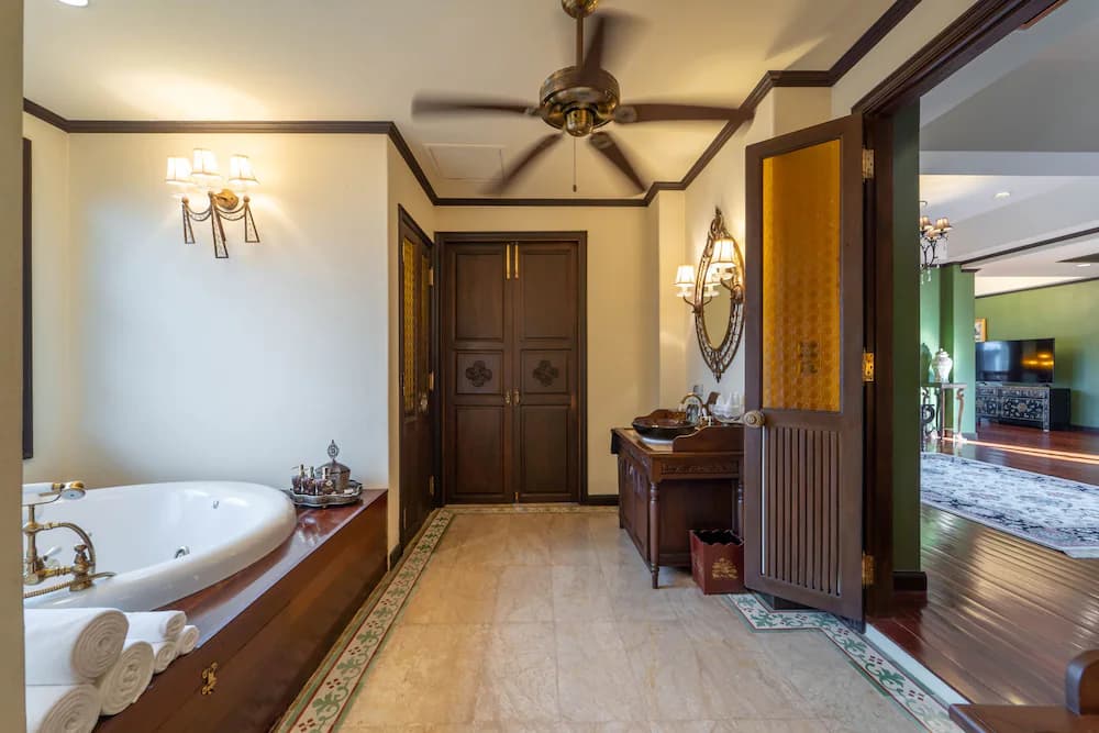 Bathroom amenities