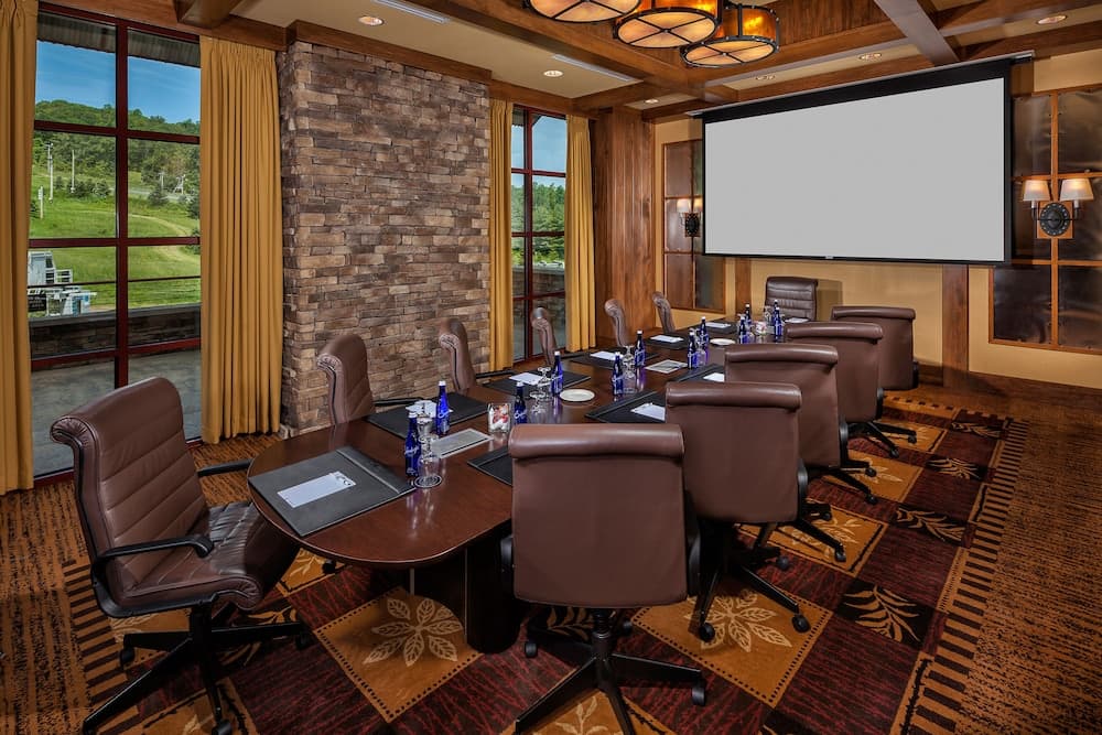 Meeting facility