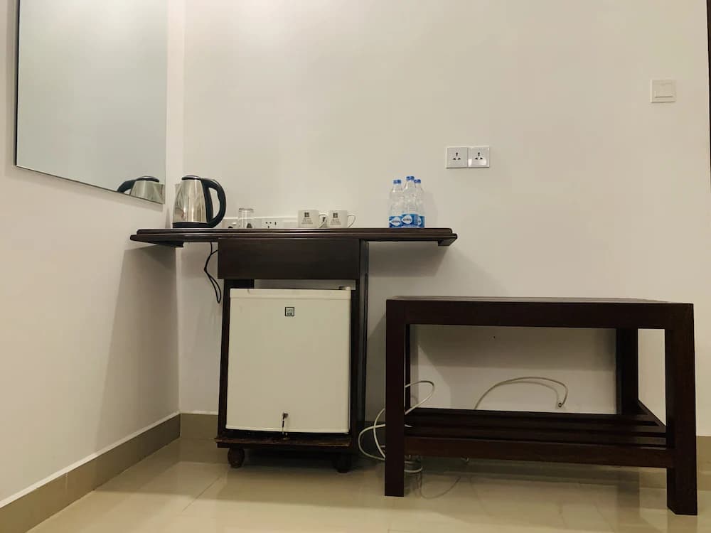 Mini-refrigerator