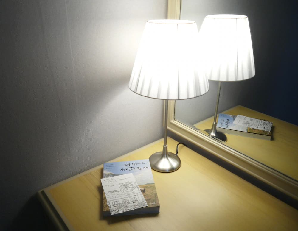 Room amenity