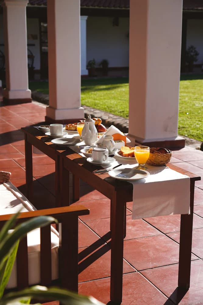 Breakfast area