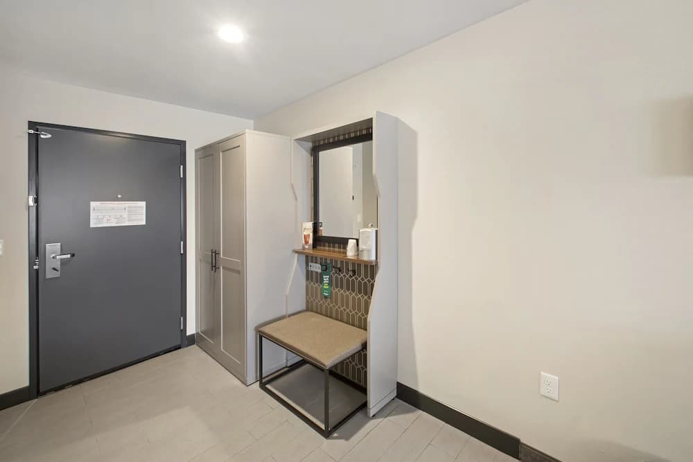Room amenity