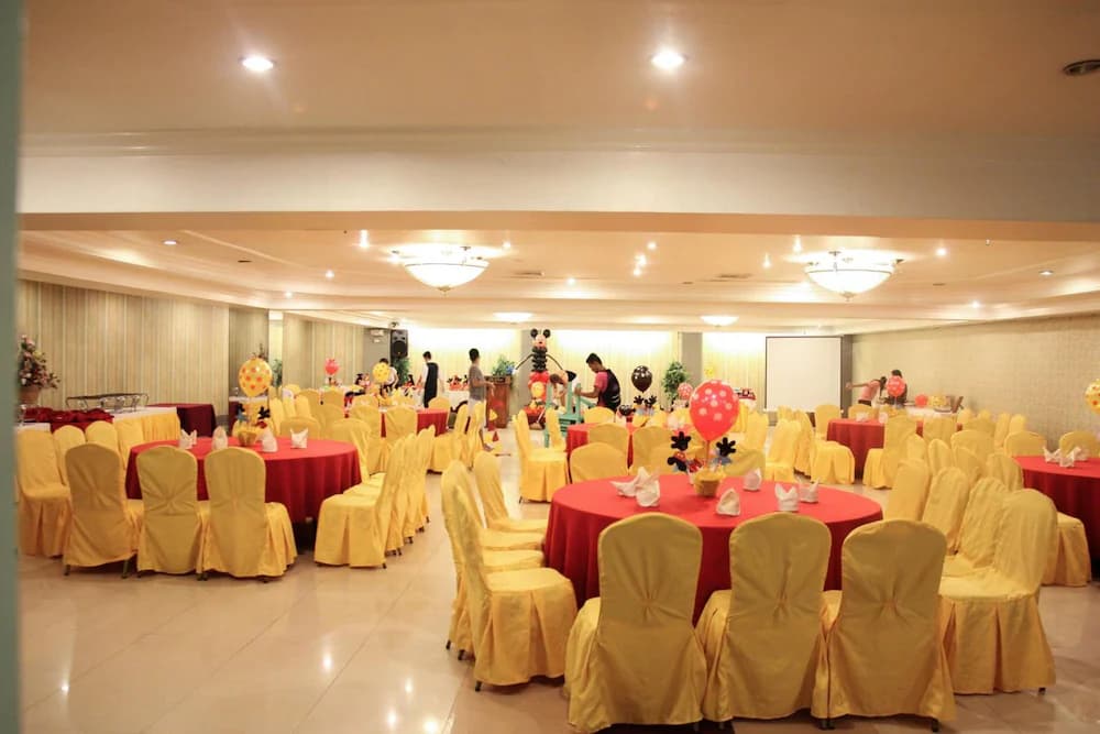 Banquet hall