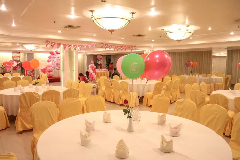Banquet hall