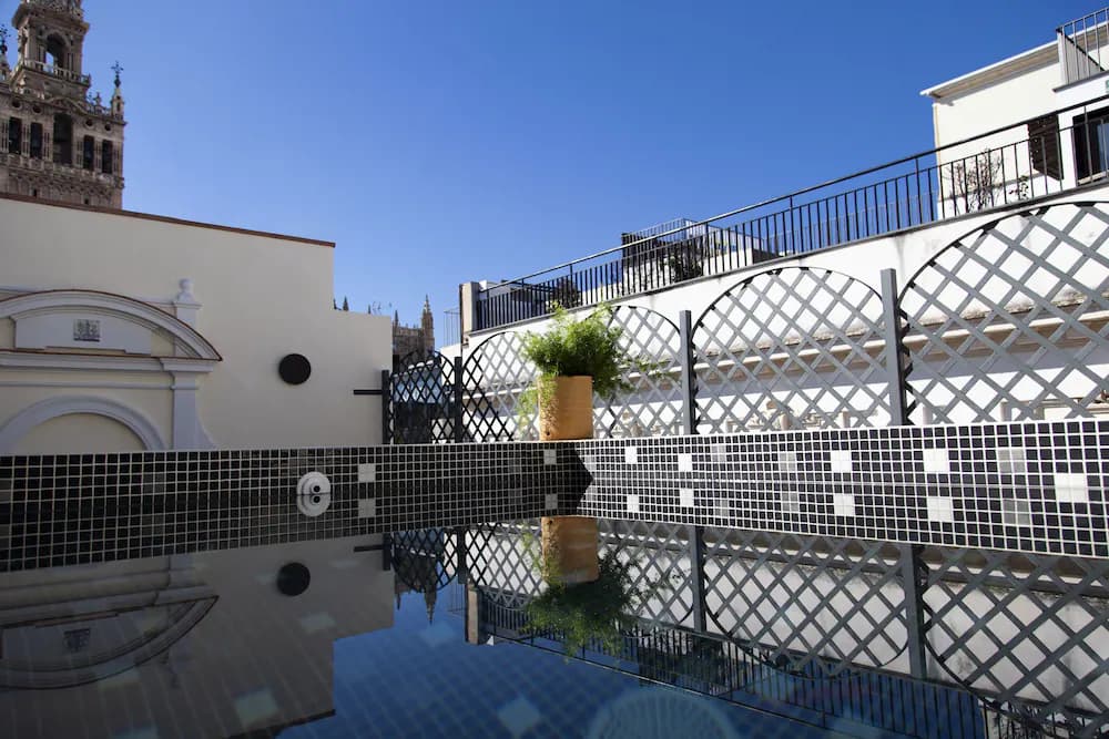 Private pool