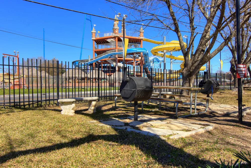Children's play area - outdoor