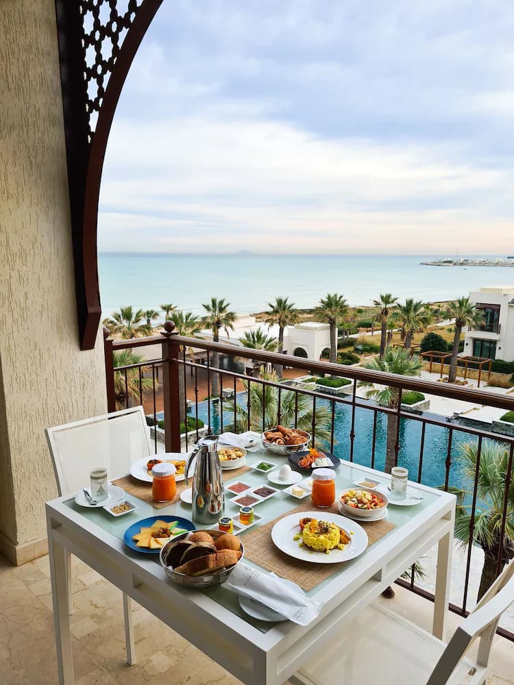 Breakfast meal