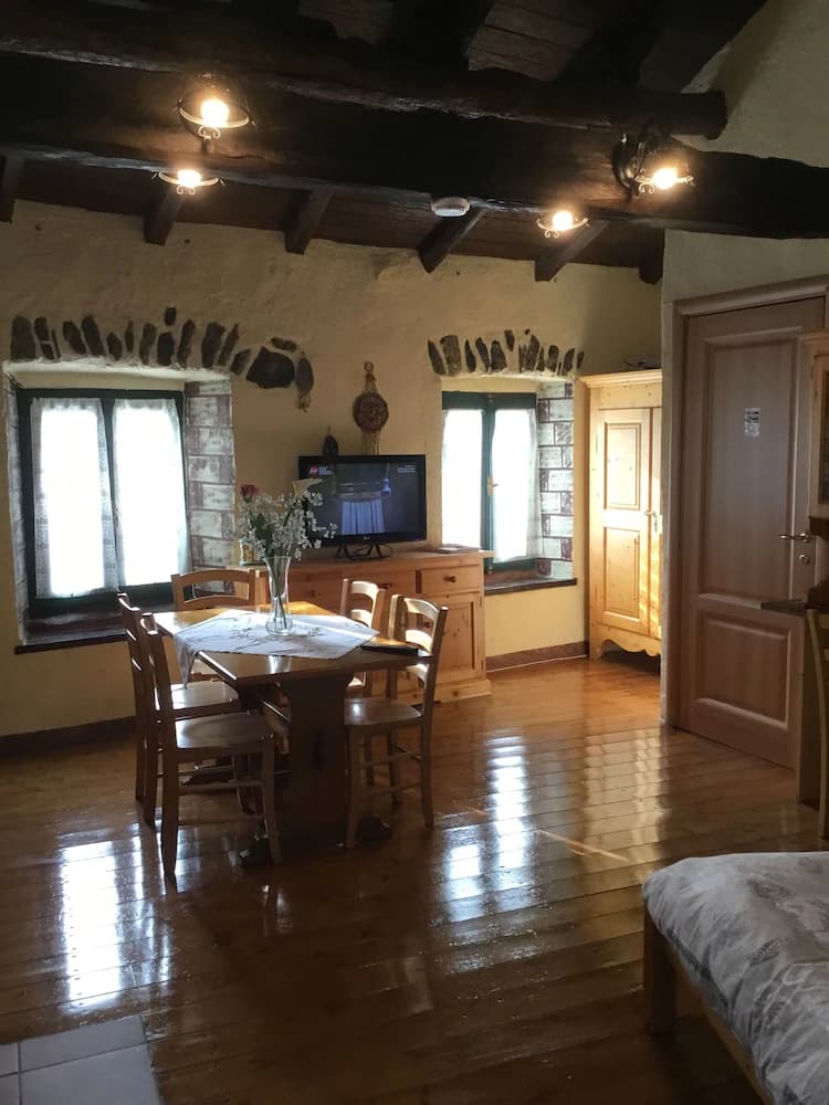 In-room dining