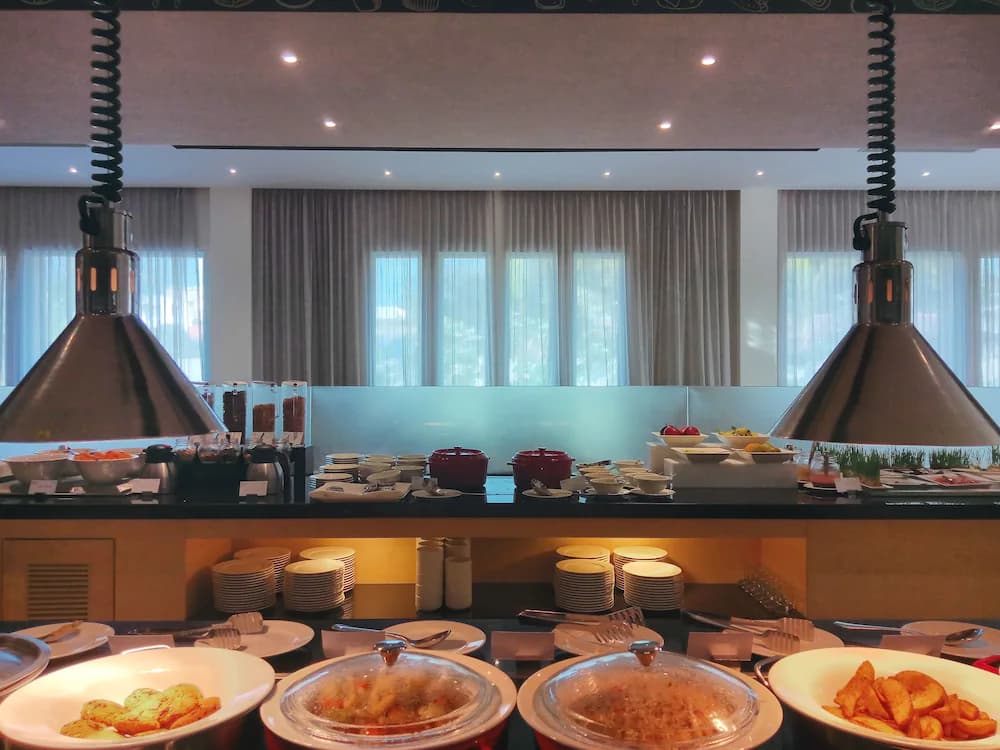 Breakfast buffet