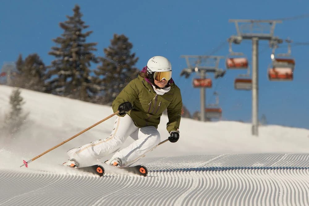 Snow and ski sports