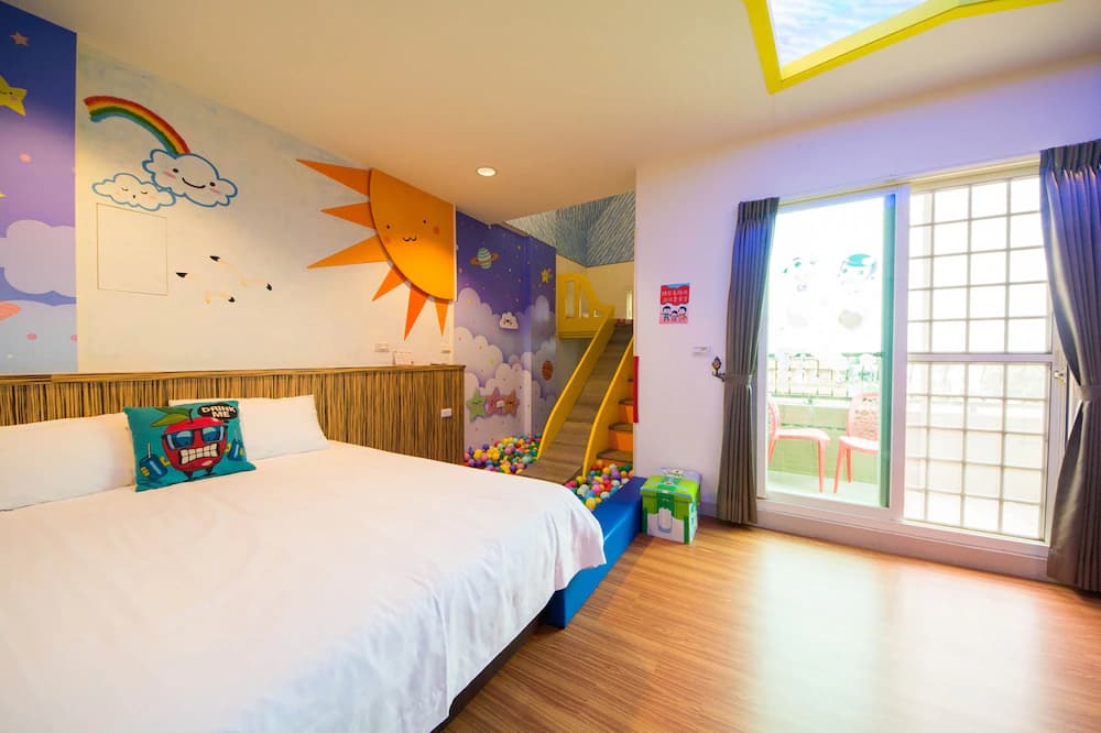 Children's theme room