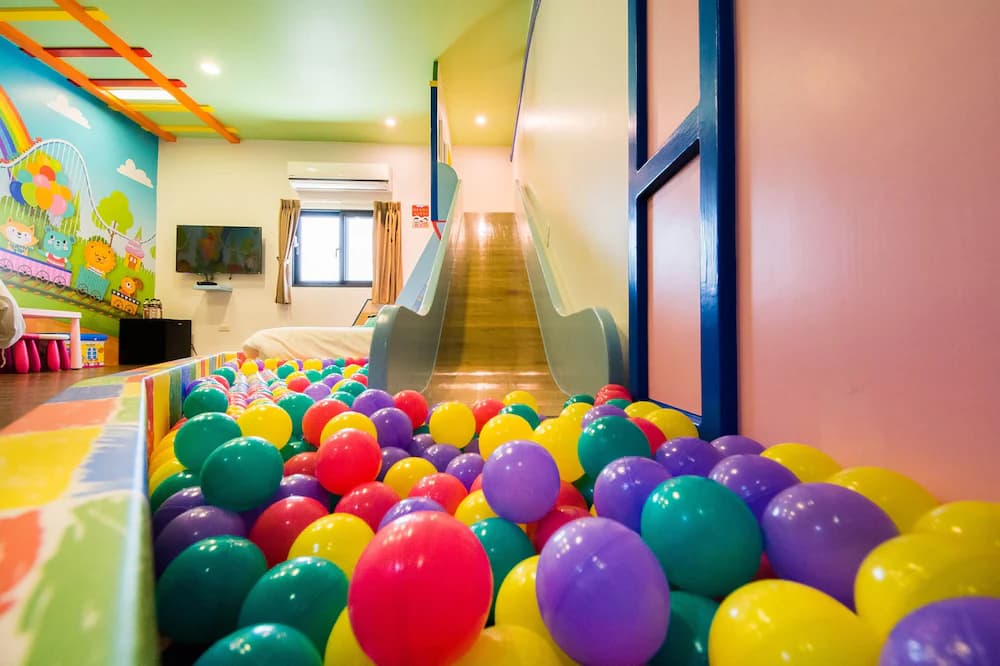 Children's theme room