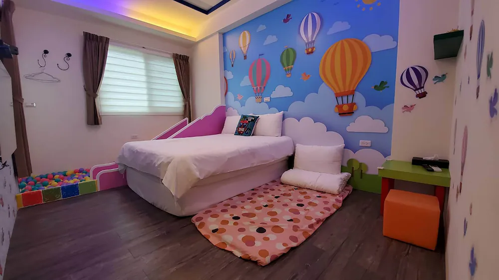 Children's theme room