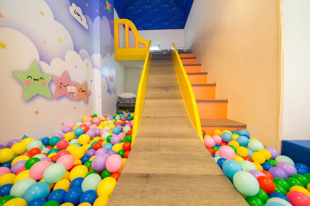 Children's theme room