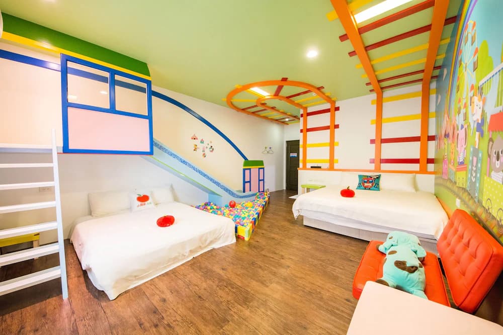 Children's theme room