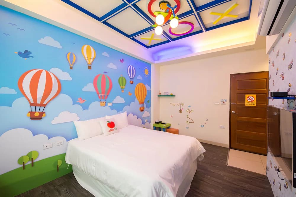 Children's theme room