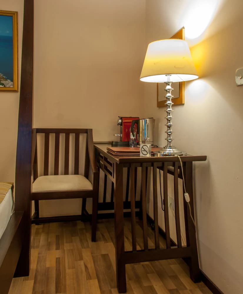 In-room business center