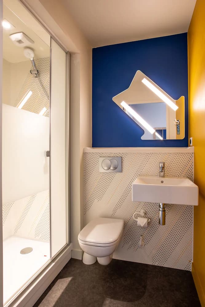 Bathroom amenities